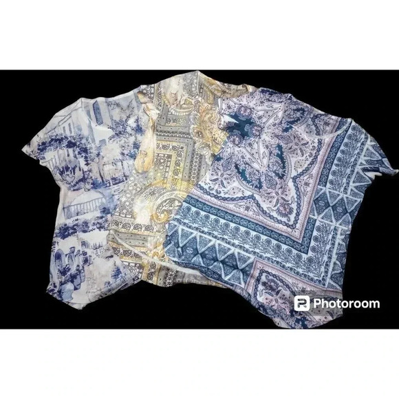 Style & Co Short Sleeve V Neck Shirts Lot Of 3 Shirts Size Small - Picture 1 of 9